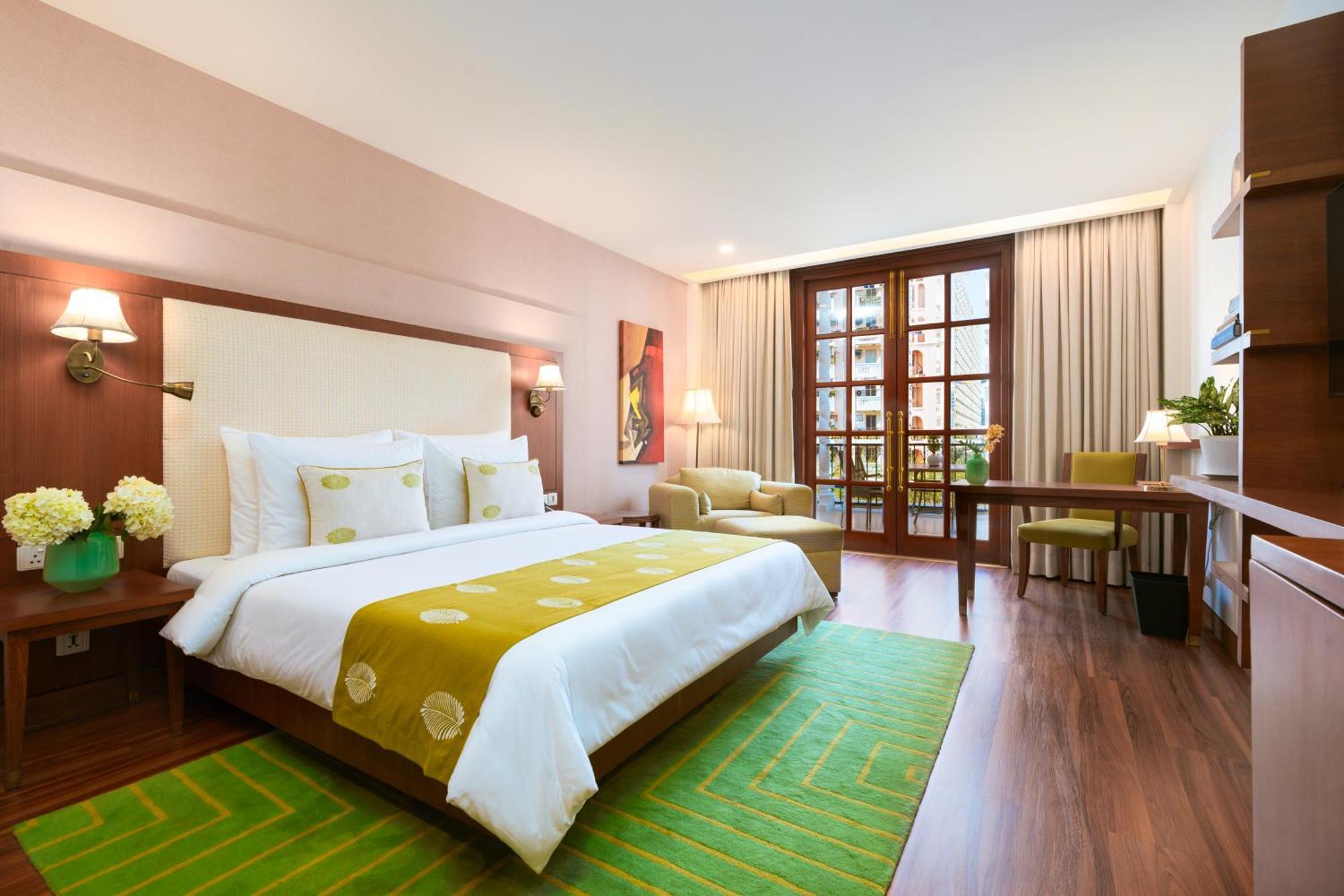 Dlf Club 5 Hotel Gurgaon Ngoại thất bức ảnh