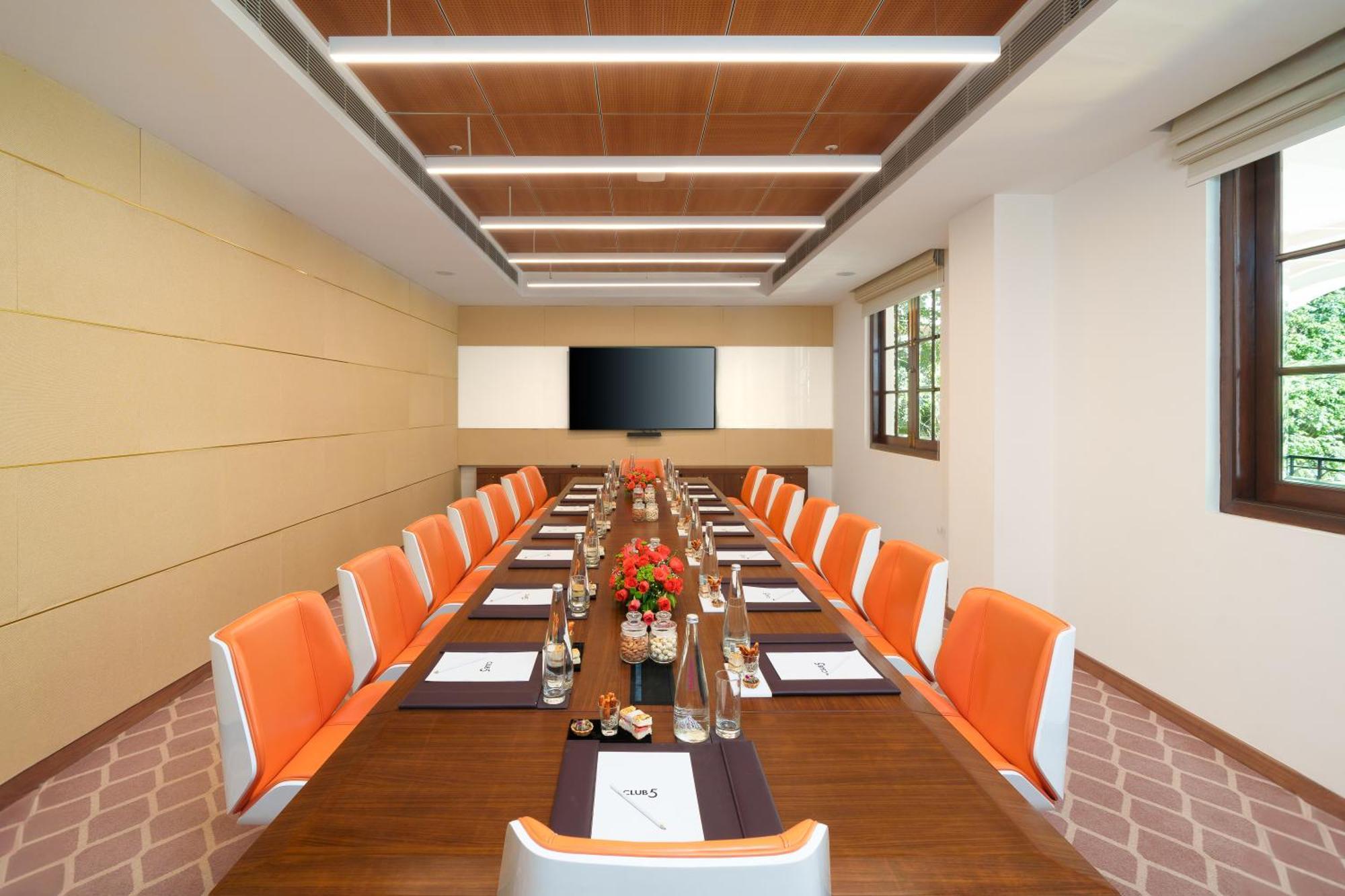 Dlf Club 5 Hotel Gurgaon Ngoại thất bức ảnh