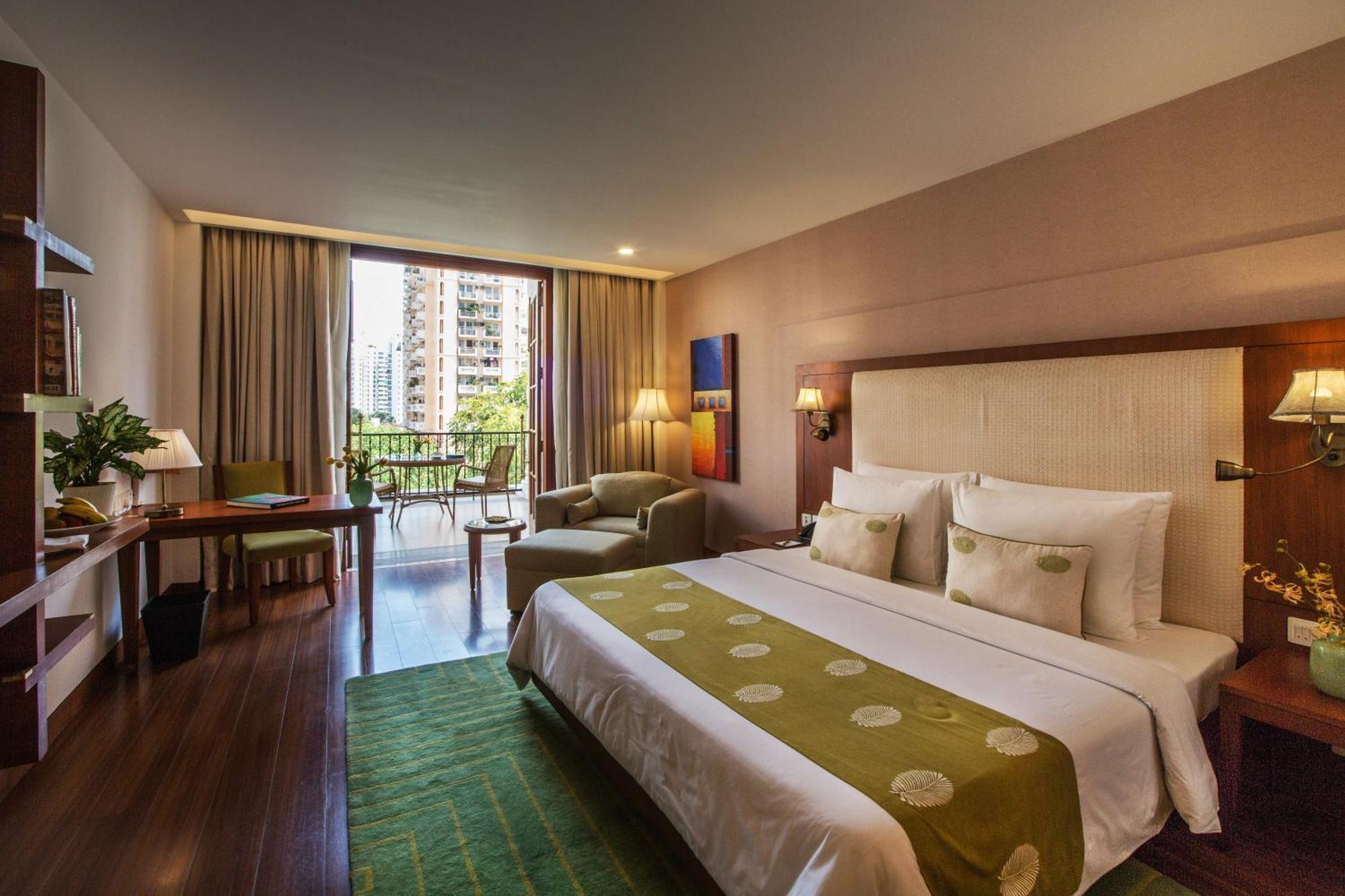Dlf Club 5 Hotel Gurgaon Ngoại thất bức ảnh