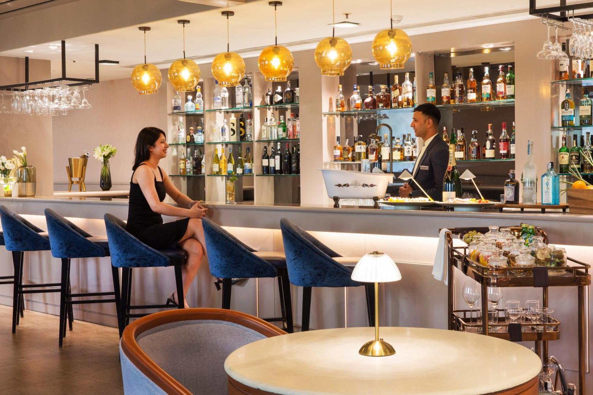 Dlf Club 5 Hotel Gurgaon Ngoại thất bức ảnh