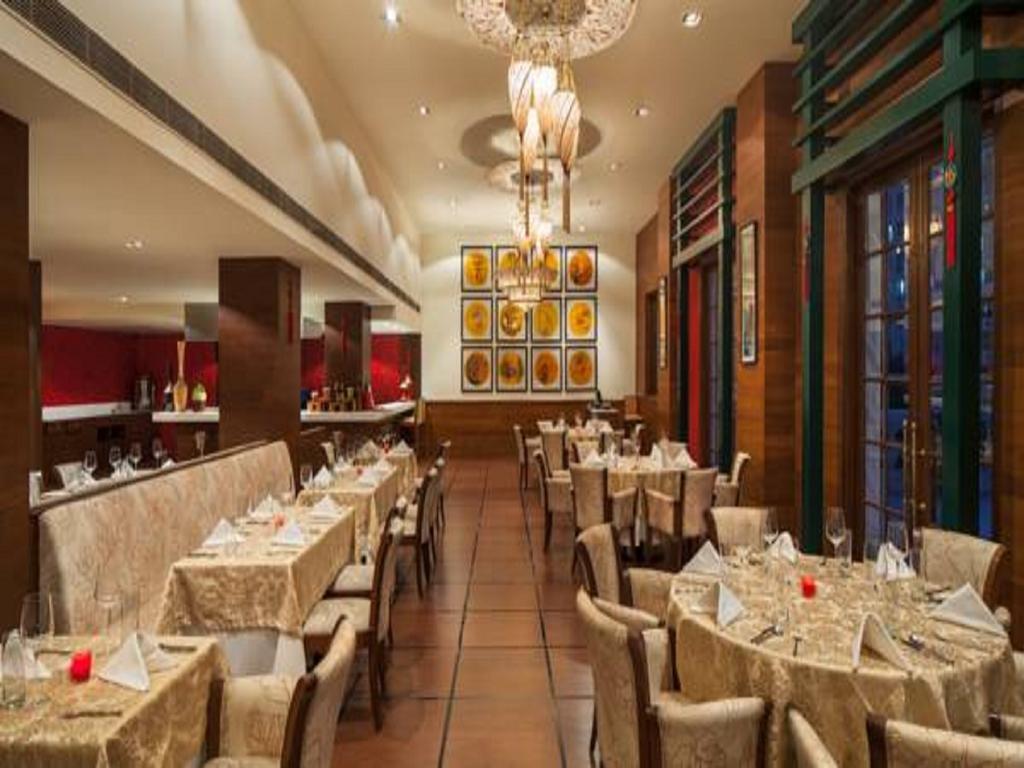 Dlf Club 5 Hotel Gurgaon Ngoại thất bức ảnh